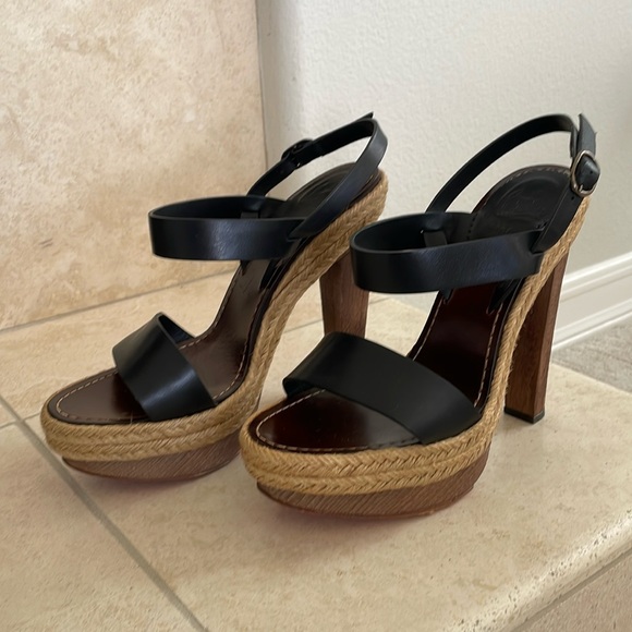 CHRISTIAN LOUBOUTIN HEEL - Picture 1 of 5